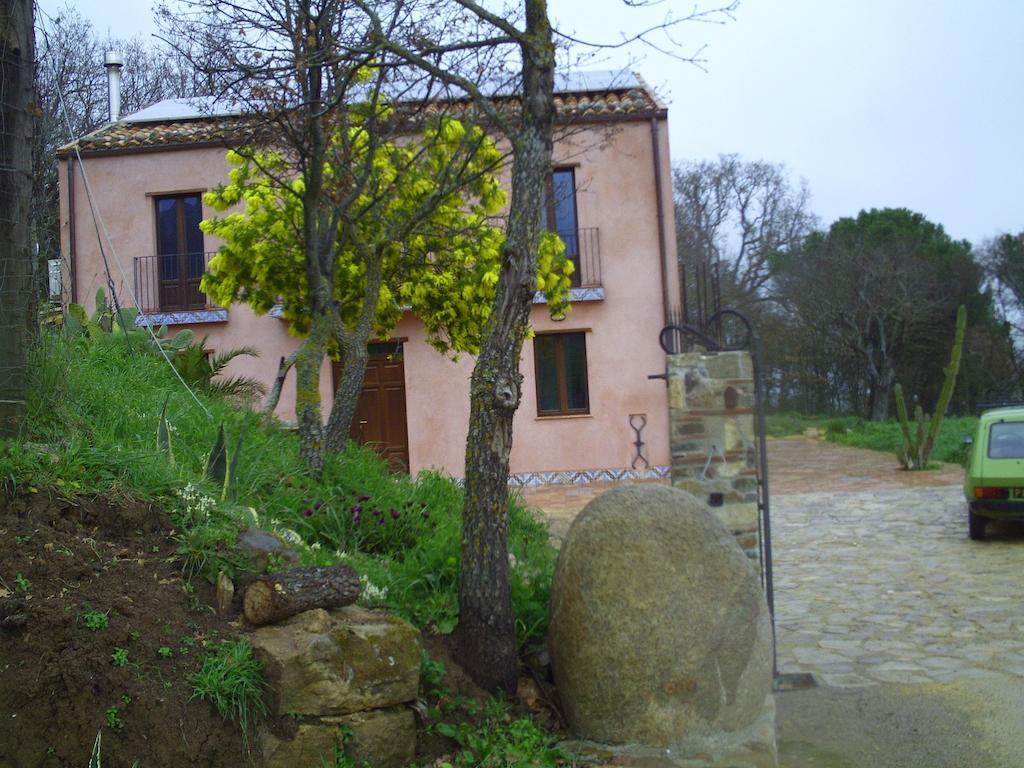 Agriturismo San Pietro Gangi Luaran gambar